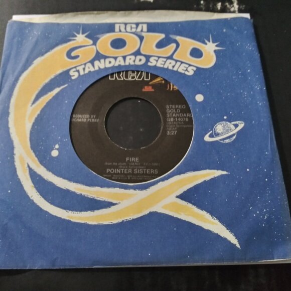 Pointer Sisters – Fire & He's So Shy UNPLAYED 45RPM 4th Edition RCA GSS Record - Picture 1 of 3